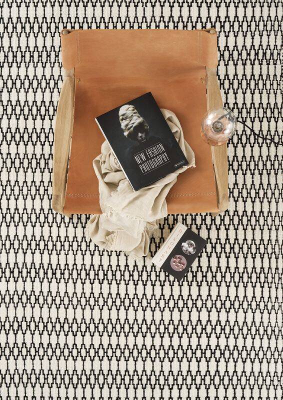 Dywan Elliot White-Black - Linie Design - wełniany biało-czarny