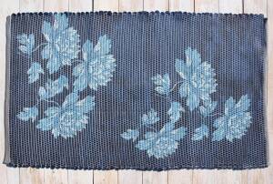 Dywanik z nadrukiem Flower blue - niebieski - kwiatowy wzór